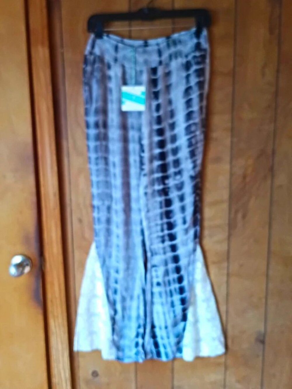 Umgee Womenās Pants Size S NWT Gray Black Tie Dye Flare Leg Elastic Waist